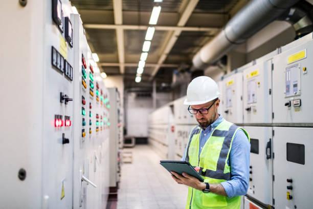 istockphoto-1689247547-612x612 electrical contractor in Detroit