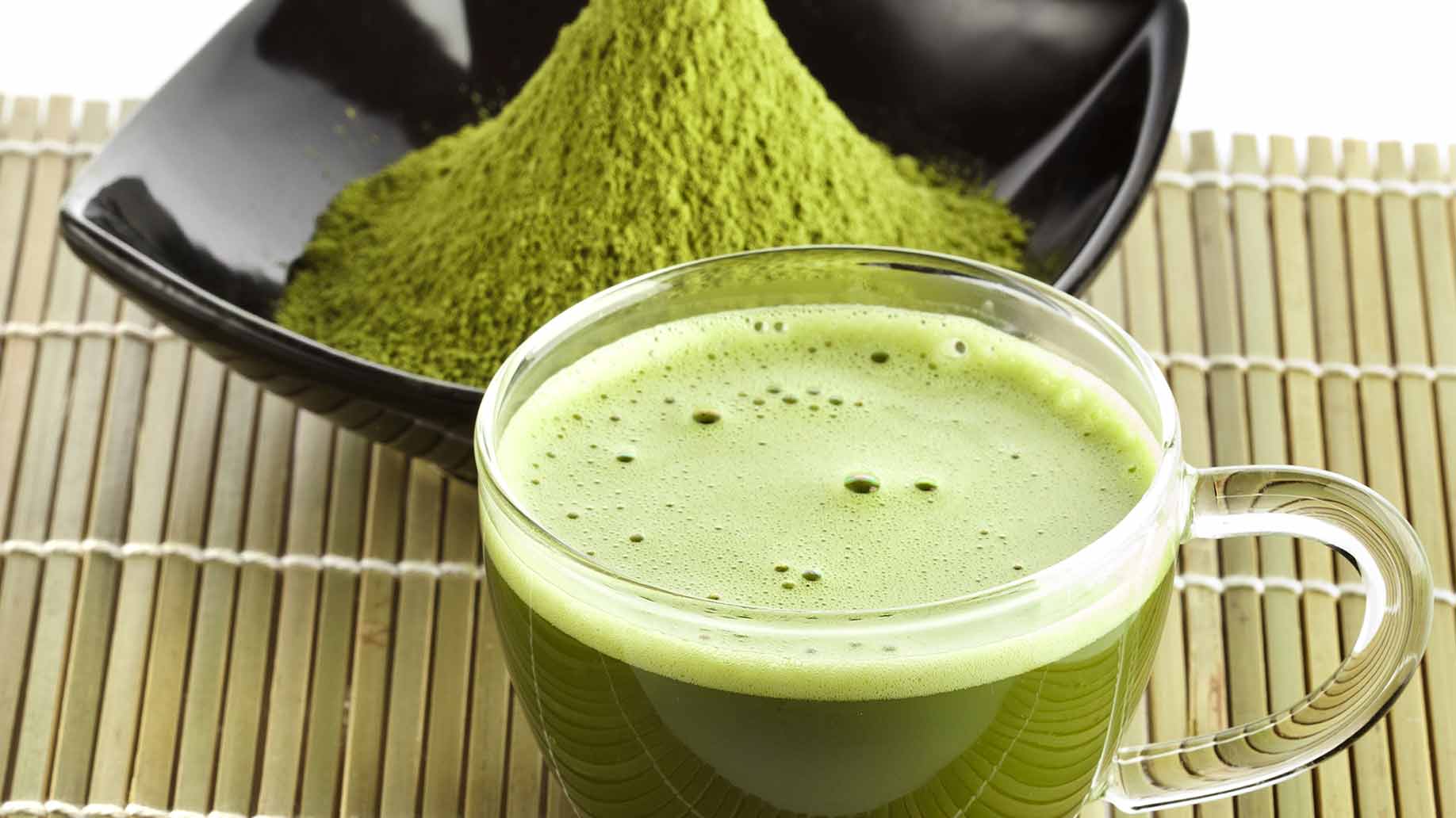 green-tea-matcha-powder-drink-1