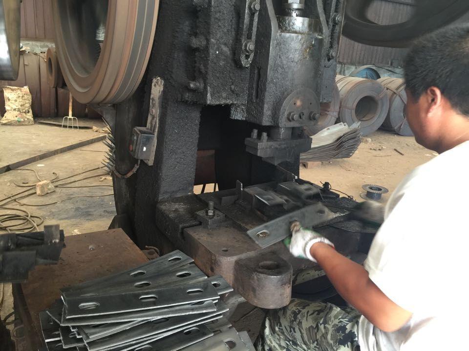 FACTORY SPACER