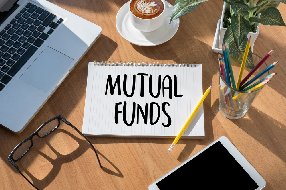 MUTUAL FUNDS Finance and Money concept , Focus on mutual fund i top performing mutual funds