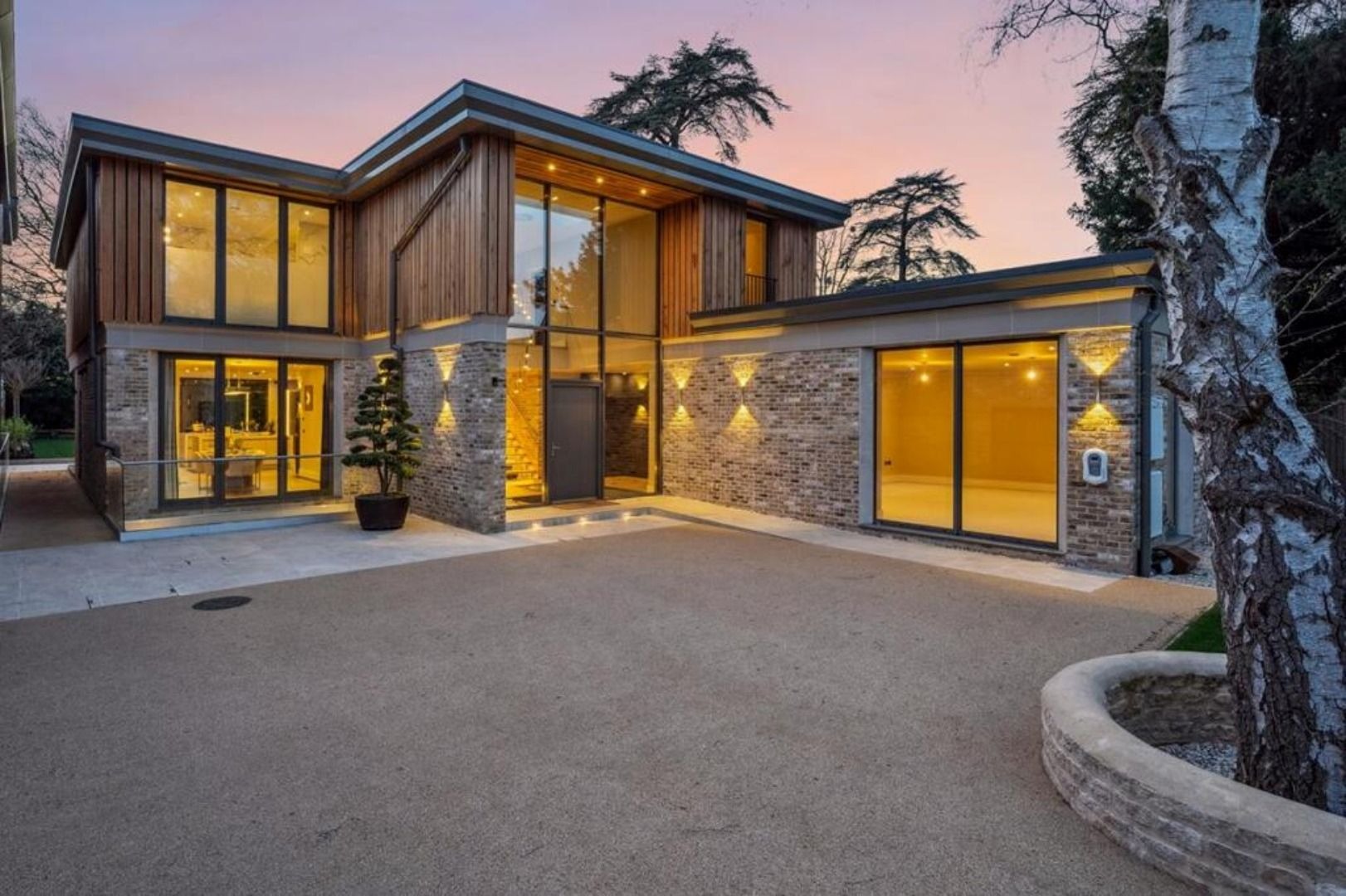 Luxury house builders surrey